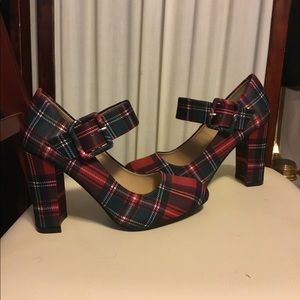 Brand New Comfort Plad Block Block Heels Size 6